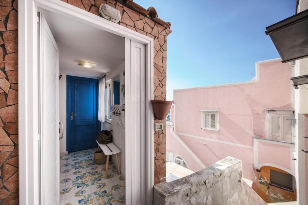 Corricella Sea Window - Gioia Apartments Procida Exterior photo